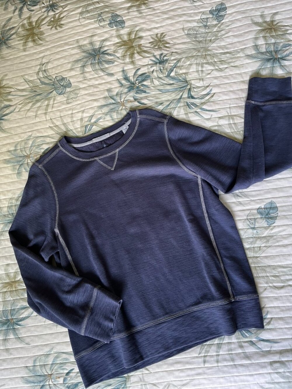 Women's Tommy Bahama sweatshirt